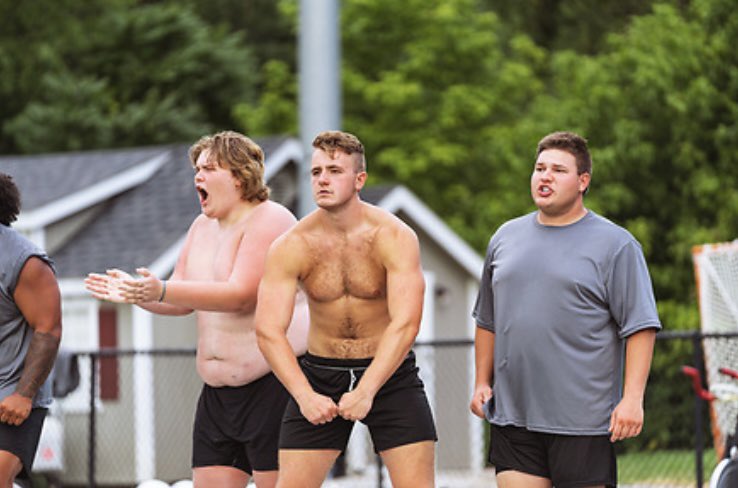 SeawrightDillon's tweet photo. Conditioning is fun #knightsedge @knight_ftbl https://t.co/HyYn2lFQxP