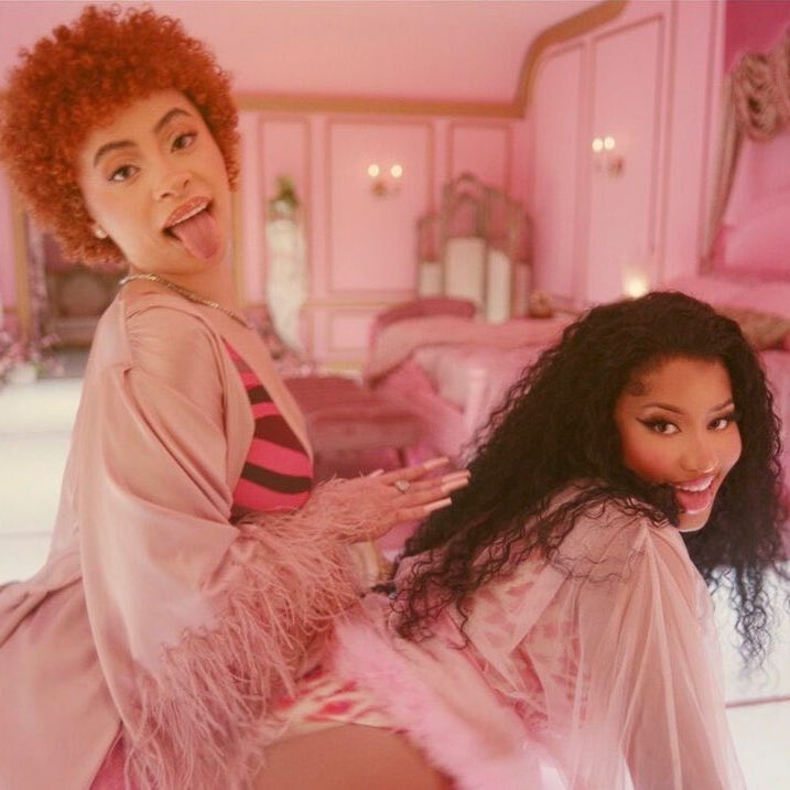 kjh_sf's tweet photo. I fvckin LOVE how all the fanbases are fighting meanwhile Nicki, Ice, Doja, and SZA ALL chilling! Anyways support, buy, and stream both #PrincessDianaRMX and #KillBillRemix by @icespicee_ @NICKIMINAJ @sza and @DojaCat if your not dramatic and love life 💞 https://t.co/Bh1WZ9kLWz