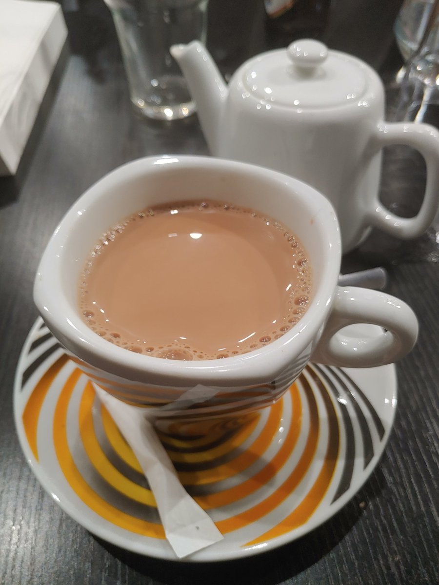 MathieuCorinne's tweet photo. Als #Abschluss eines #indischen #Essens ( es war yummy) darf ein #Chai nicht fehlen https://t.co/fGQykCZn6G