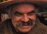 zorroplateado23's tweet image. JUAN FÉLIX SÁNCHEZ.«Yo no hice esto por facha, ni para nada, sino ideas mías para tener una obra aquí.» En San Rafael de Mucuchíes construyó piedra a piedra una hermosa capilla, ícono del turismo religioso en Venezuela. Murió 18/4/1997,Mérida #GuardiaNacional #Ufff #Bogora #Cilia