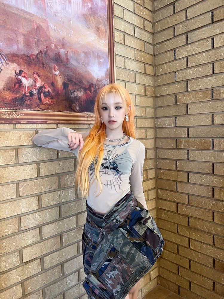 hourly yuqi tweet media