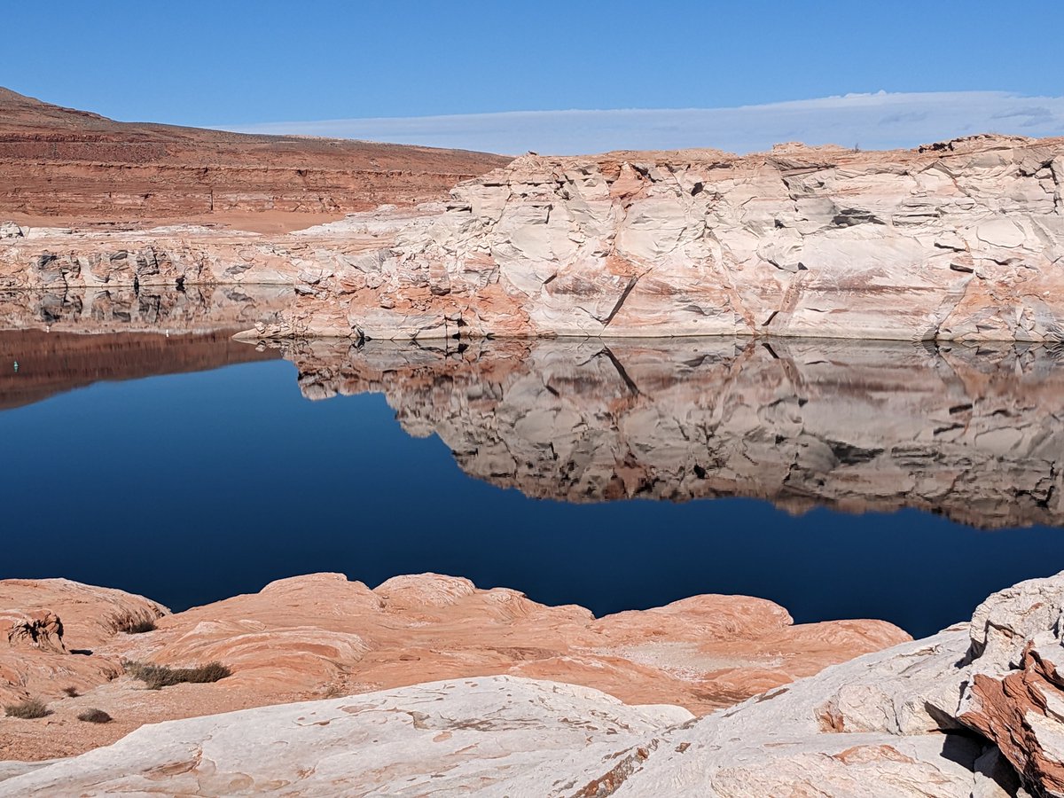 visitpageaz's tweet photo. Happy Friday! We have a warm weekend coming up, you don't miss out on great hikes and views at #LakePowell in the warm sunshine. Thank you to Joshua Adams for sharing this great picture of The Chains and congratulations on winning photo of the week! https://t.co/53SySW3LYg