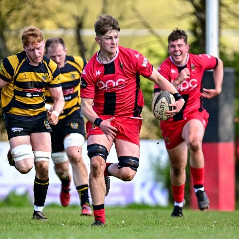 BristolBears's tweet photo. 🎩 @TomWilstead hat-trick for @DingsCrusaders 

🔴 Harvey and Halliwell strike for @OldRedsRFC 

🏴󠁧󠁢󠁳󠁣󠁴󠁿 Debut try for @RhysChara_ in @LSFCOfficial win

🇯🇪 Dun &amp; Powell feature as @JerseyRedsRugby set up title decider

Check out our round-up of dual-reg/loan action 👇