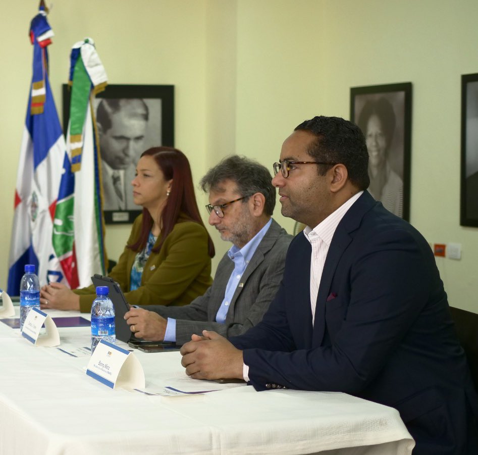 MinpreRD's tweet image. ¡Enhorabuena! 👏 La Asamblea General Extraordinaria del Directorio Nacional del #CONADIS fue todo un éxito.

Durante la sesión, se llevaron a cabo las elecciones de los nuevos miembros del Comité Ejecutivo Nacional para el periodo 2023-2025.