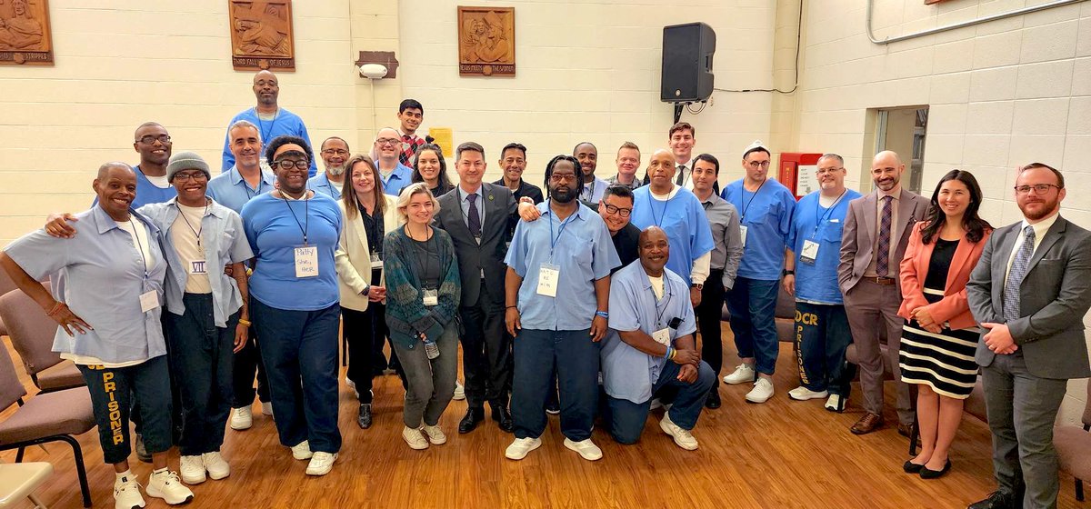 AsmChrisWard's tweet photo. Last week, I visited San Quentin State Prison to learn about the ACT program, which helps #LGBTQ+ prisoners gain acceptance behind bars and reacclimate to society after they serve out their sentences. Thanks to @SmartJusticeCA for highlighting this vital resource. @calgbt https://t.co/kEvNiAXjuw