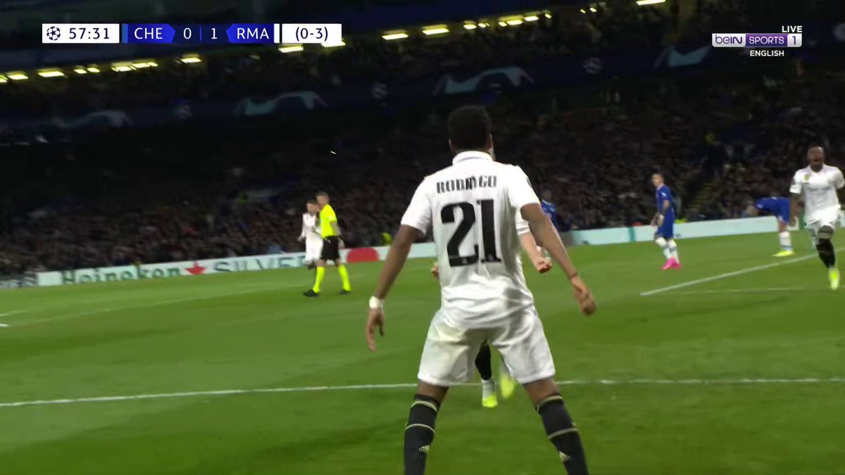 ArobaseGiovanny's tweet photo. LA CÉLÉBRATION DE CRISTIANO RONALDO PAR RODRYGO 😭😭❤️❤️ https://t.co/m3UtFScbfM