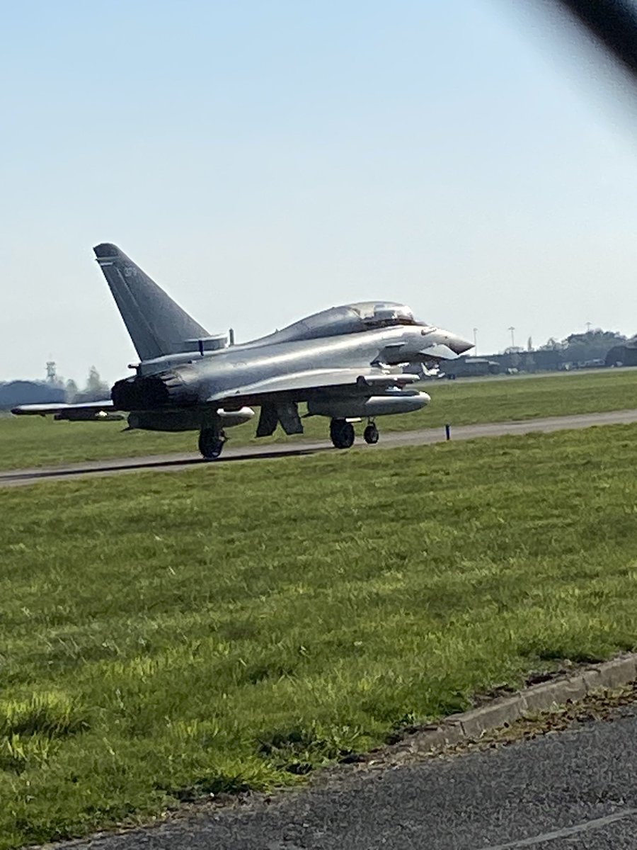 OhHushBob's tweet image. Best day for a long time! #fastjets