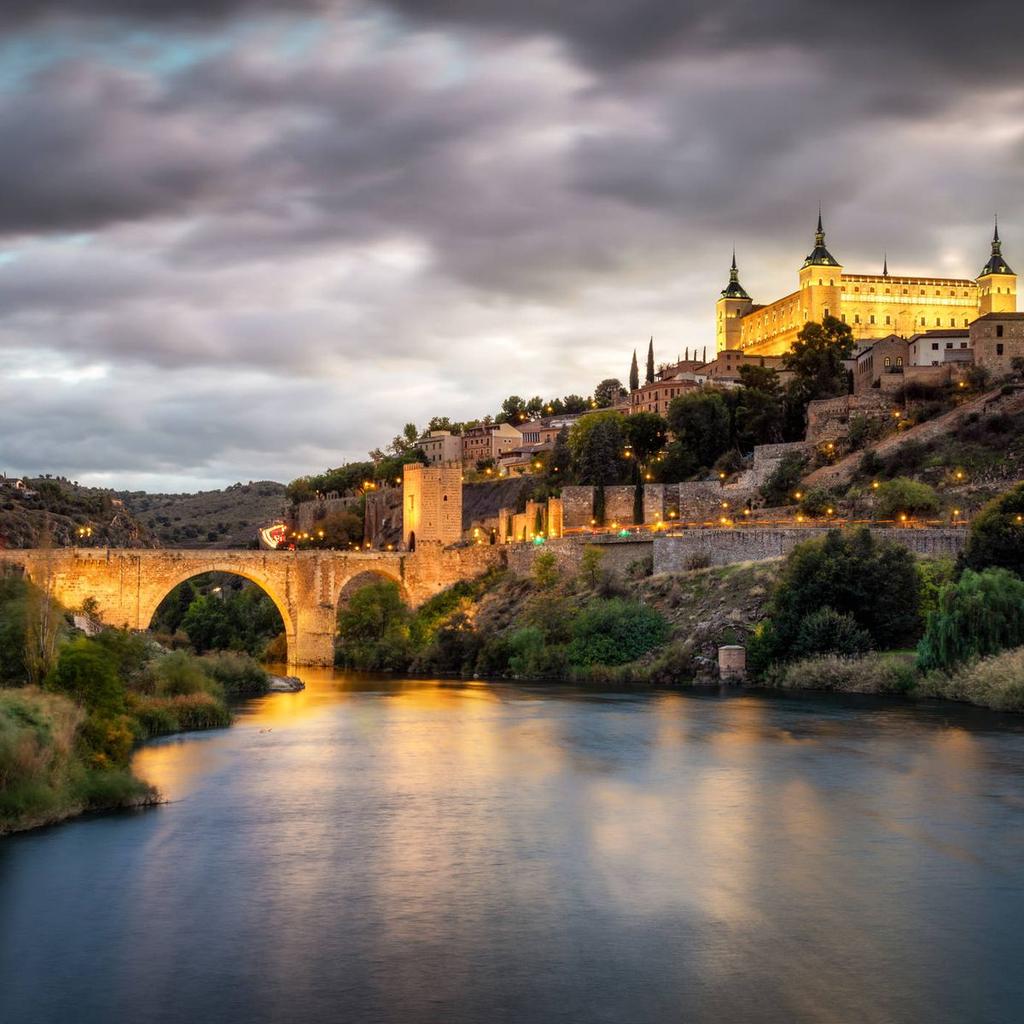 MsGarciaMuniz's tweet photo. Spain is wonderful. This International #MonumentsDay, visit some of the most incredible places in #Spain #Castilla #Avila #Salamanca #Toledo #Granada  #WorldHeritage #ShareCulture #Monuments #MonumentosySitios https://t.co/lq49Dm0E0y
