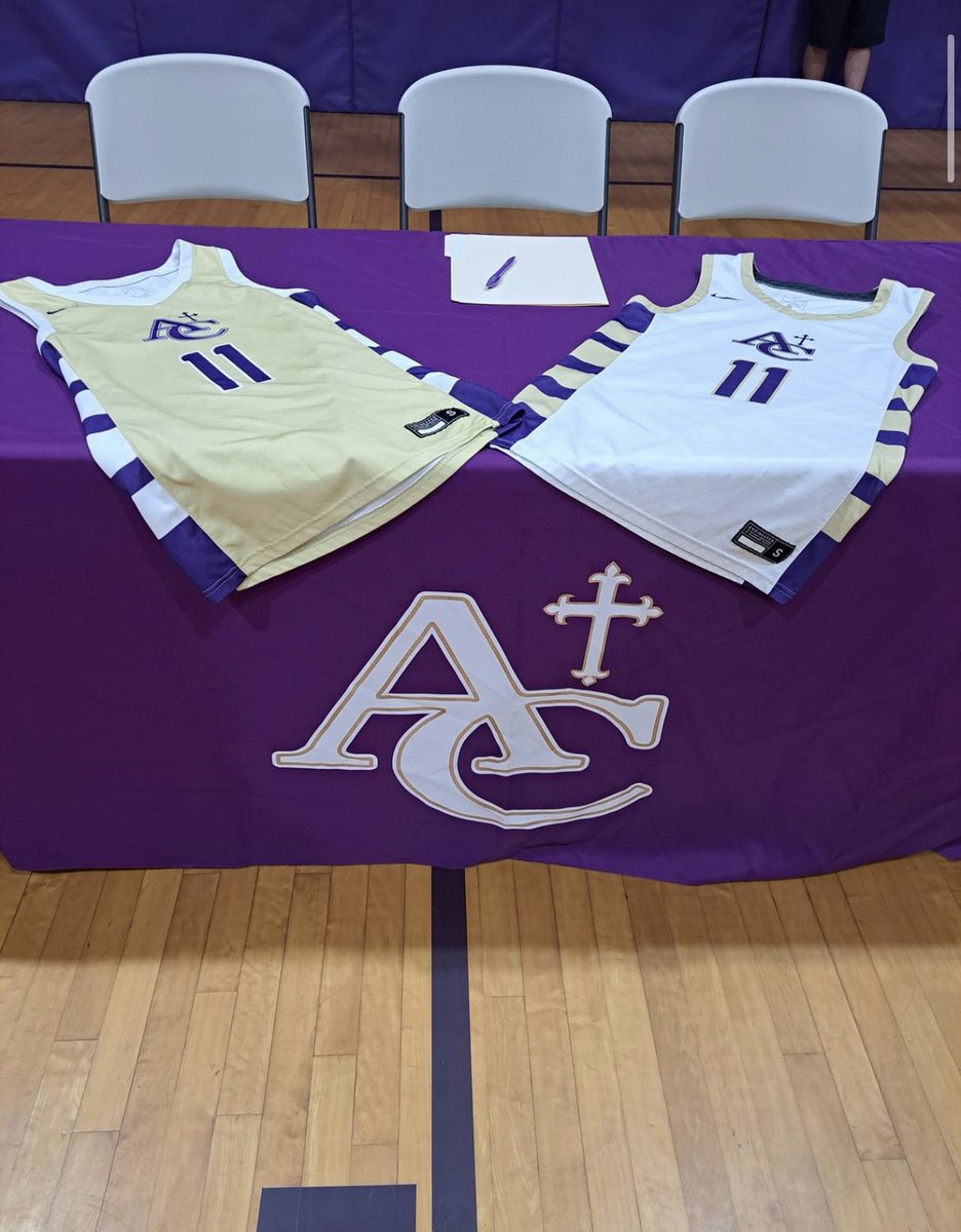 gavin21rich's tweet photo. from a dream to reality ✍️🏀 
@patriotsmbb @CoachMeinders @DallasMeinders @troyleboeuf @ACHSBulldogs_BB https://t.co/nqPeCi1vdq