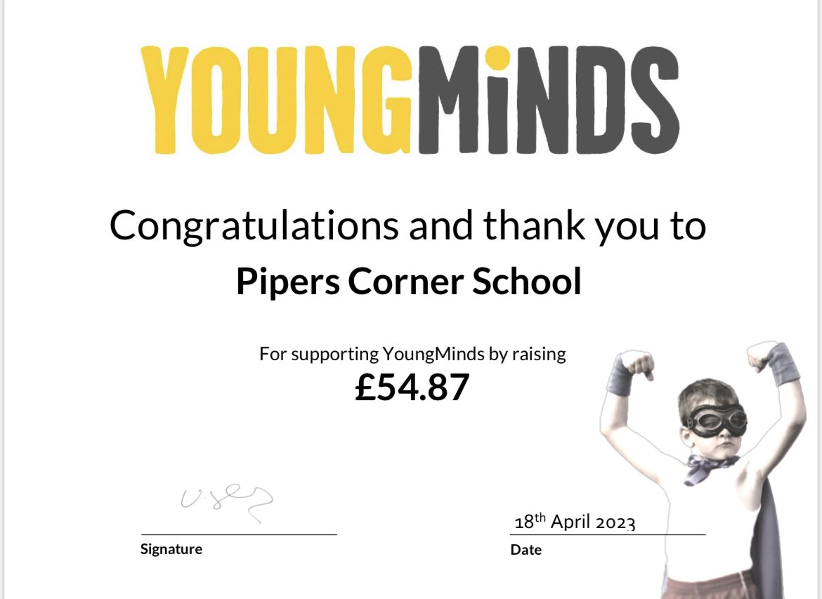 PipersSport's tweet image. After a few years of absence due to Covid, the Staff vs 6th Form match returned &amp;amp; what a game &amp;amp; amazing atmosphere it was in aid of @YoungMindsUK ! The staff took the victory but the Young Minds charity was the true winner! Next …staff vs leavers rounders!! ⚾️ #PipersSixthform