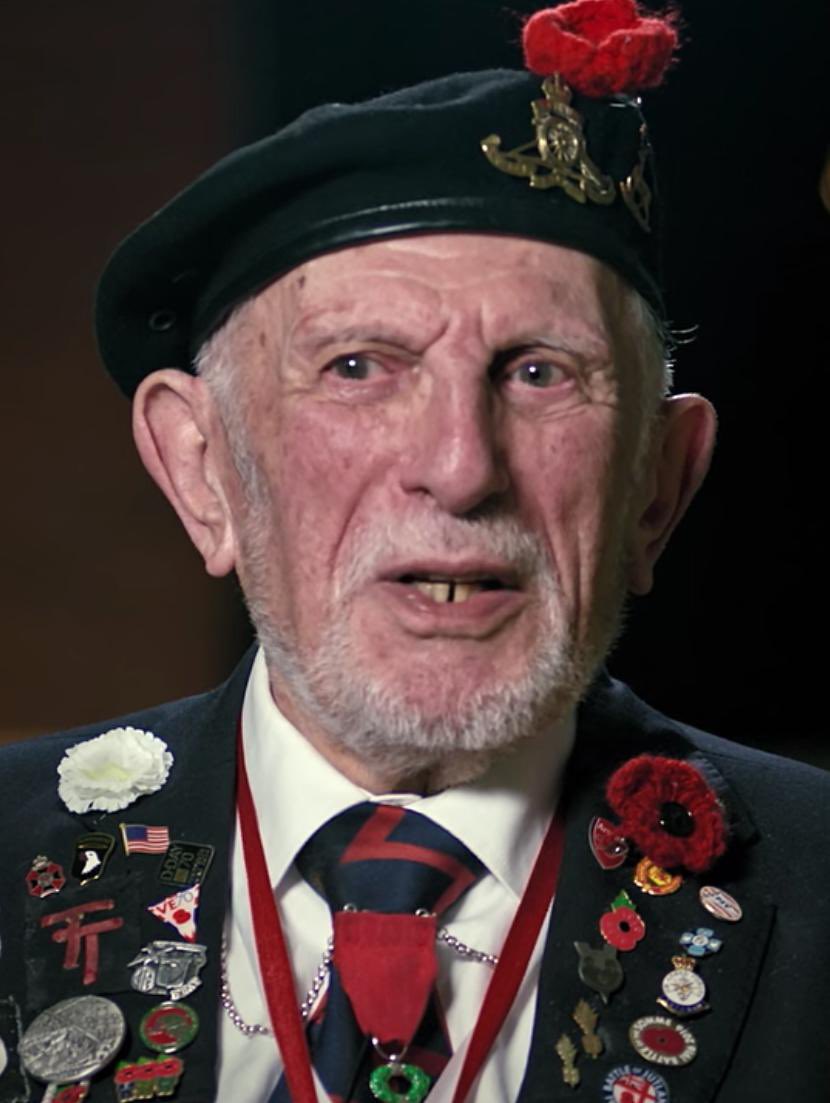 DutchPolar's tweet photo. #WW2 #veteran and honorary citizen of #Eindhoven Joe #Cattini died on Tuesday evening at the age of 100 in his hometown of #Suffolk…
We met Joe last year in Normandy at @britishmemorial
Sir, we salute you… #RIP https://t.co/laXoAVhAeE