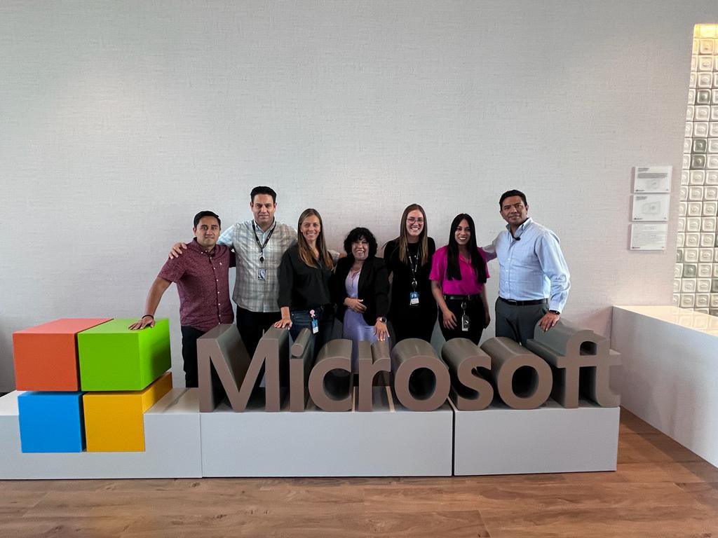 ITSitio's tweet photo. Nueva semana de grabaciones del #TechTourMx 🇲🇽 Esta vez desde las oficinas de @Microsoft @GrupoCVA1
⭐️A partir de mayo podrás conocer los nuevos capítulos de Tech Tour. Suscríbete al News y entérate de las últimas novedades que nos traen las
mejores empresas IT de México 🔜🎥 https://t.co/aYyxPhnO4h