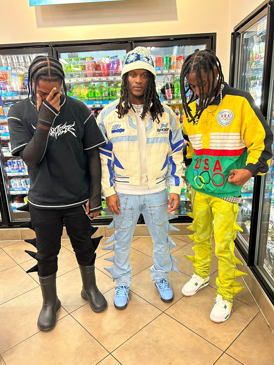examine_tha_lif's tweet photo. It cost $0 to like, retweet, and support. SPIKE JEANS dropping Friday!!! 💫 https://t.co/AzsWDlnNJo