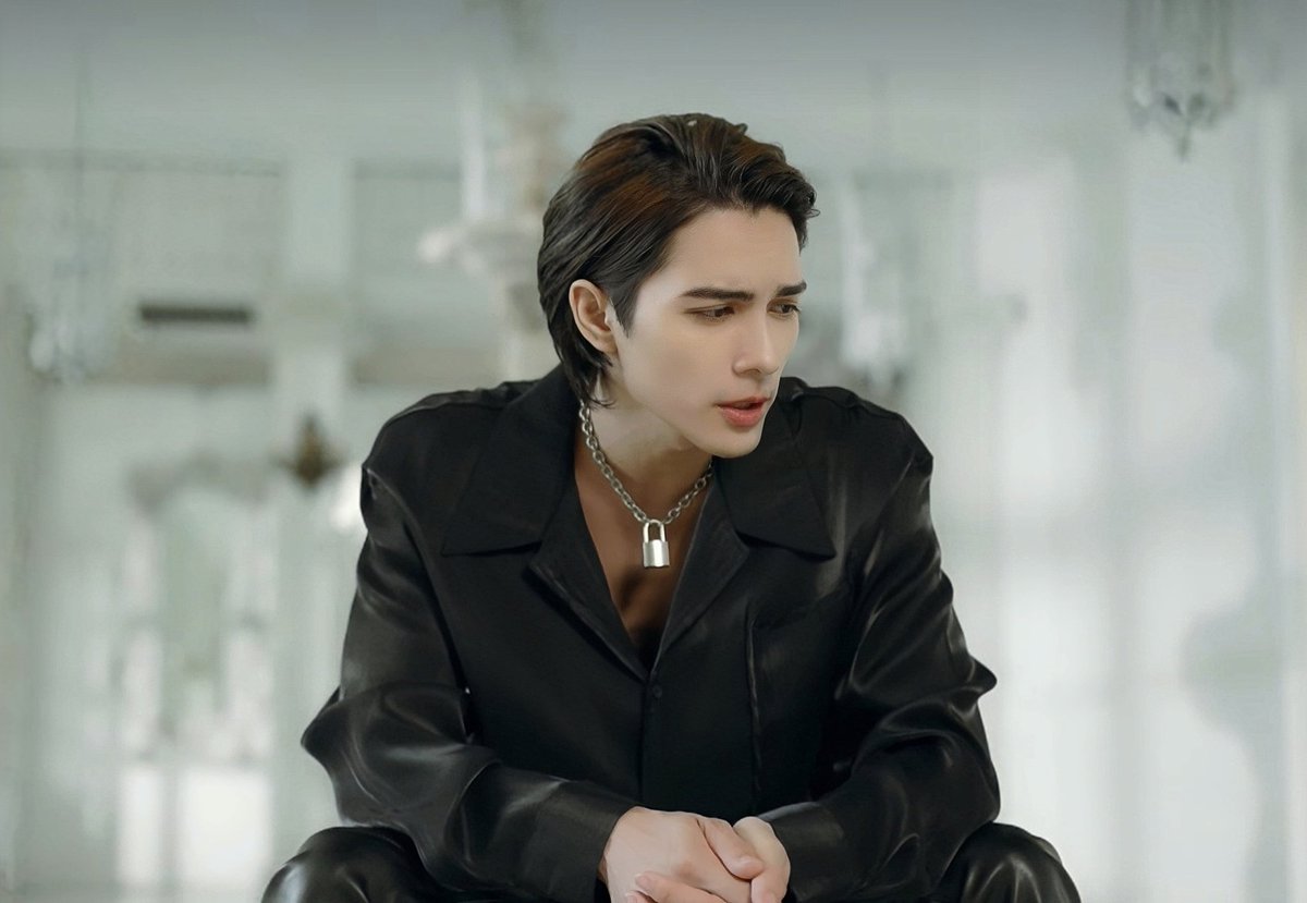 ไม่ใช่ฟค.คลับนางนะ แต่ถ้าปาฏิหารย์มีจริง กูขอให้อาหารแมวของนางหมดตลอดไป 555555555555 #แน็กชาลี