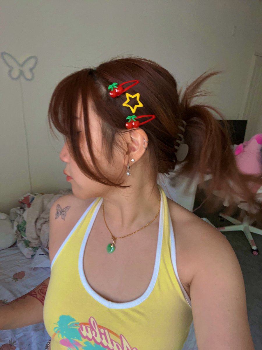 if u saw me post these earlier then delete NO U DIDNT 🔫 i just rly like my hair today