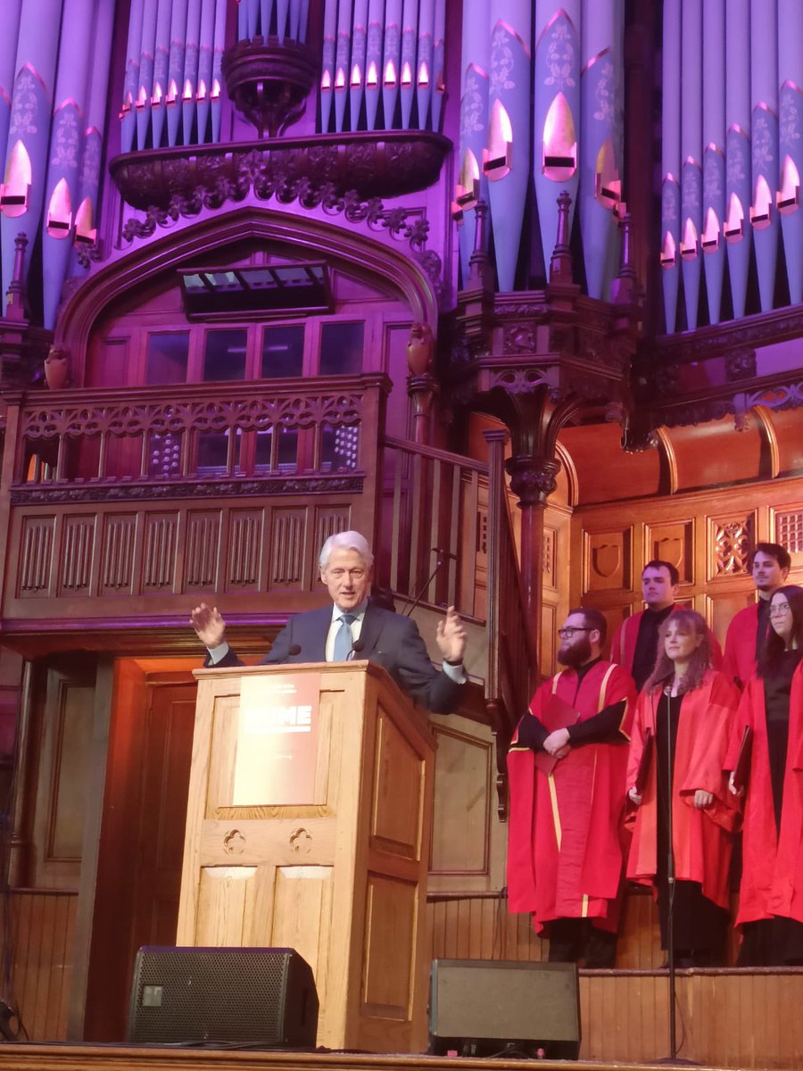 foyle_college's tweet photo. What an amazing experience for our pupils at the @humefoundation event. It was an honour for our former Head Girl to be chosen to talk about her aspirations for the future. It was amazing to have a meet and greet with former President Clinton and to meet the many performers. https://t.co/yAYyraoUUT
