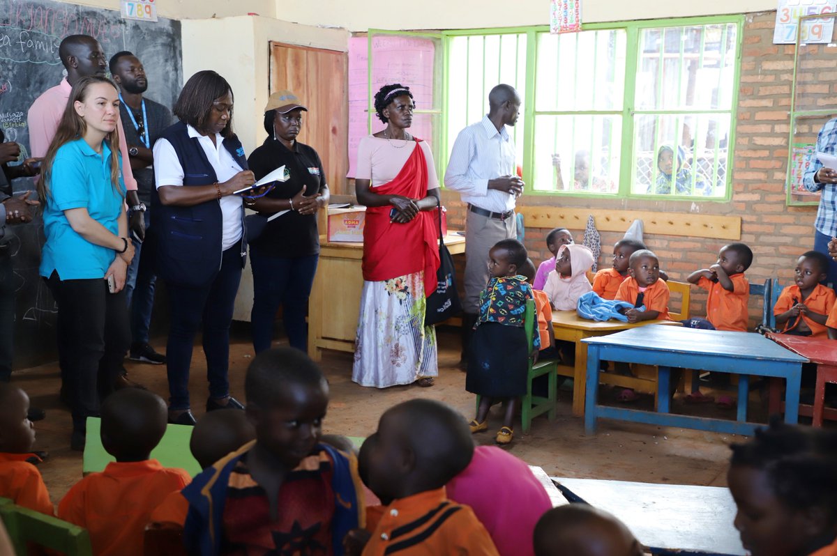 RRwarri's tweet photo. Very thankful to @UNRwanda,@unwomenrwanda, @WFP,@FAORwanda & @IFAD for yr support &today’s visit to #TuzamuraneKigoma,a female dominated coop operating in @NgomaDistrict.Your interventions under #RWEE @RwandaGender enabled a holistic development that led to farmers’self-reliance https://t.co/d5fMRLvswG