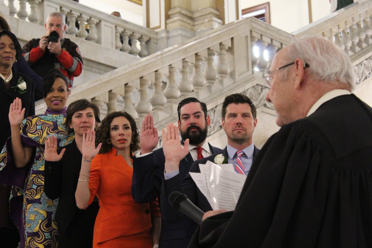 mo_political's tweet photo. Welcome to your first official day on the Board of Aldermen, Alderman @mbinfpse and Alderwoman @lishaliberty! And welcome back Alderman @stl4ward! Happy Inauguration Day, St. Louis.
#PoweredByMOPolitical #WeDoTheWork https://t.co/WfzZxvCWKS