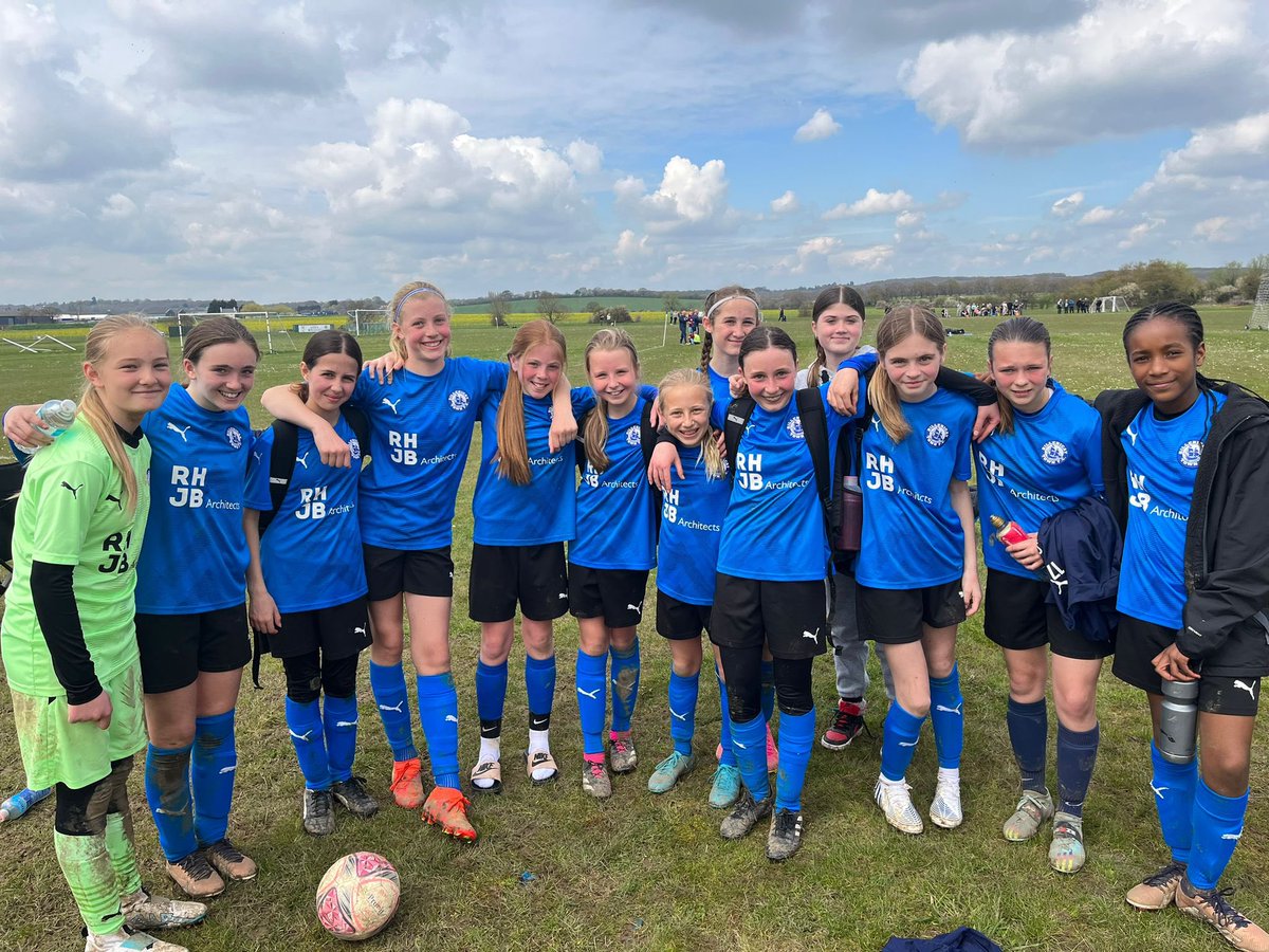 An entertaining game at home to Hashtag leaves the league setup for an interesting finish. 

PotM this week was Amy B, playing with even more confidence and determination then usual.