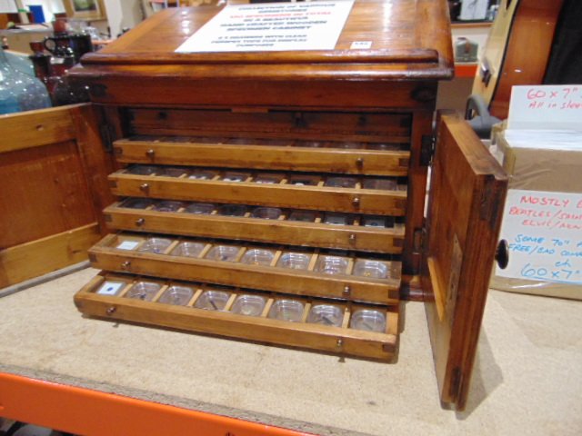 MewsAuctions's tweet photo. Collector's Chest full of Gems.
#gems #gemstones #Collectorschest #auction #gloucestershire https://t.co/EBrXqv3rzT