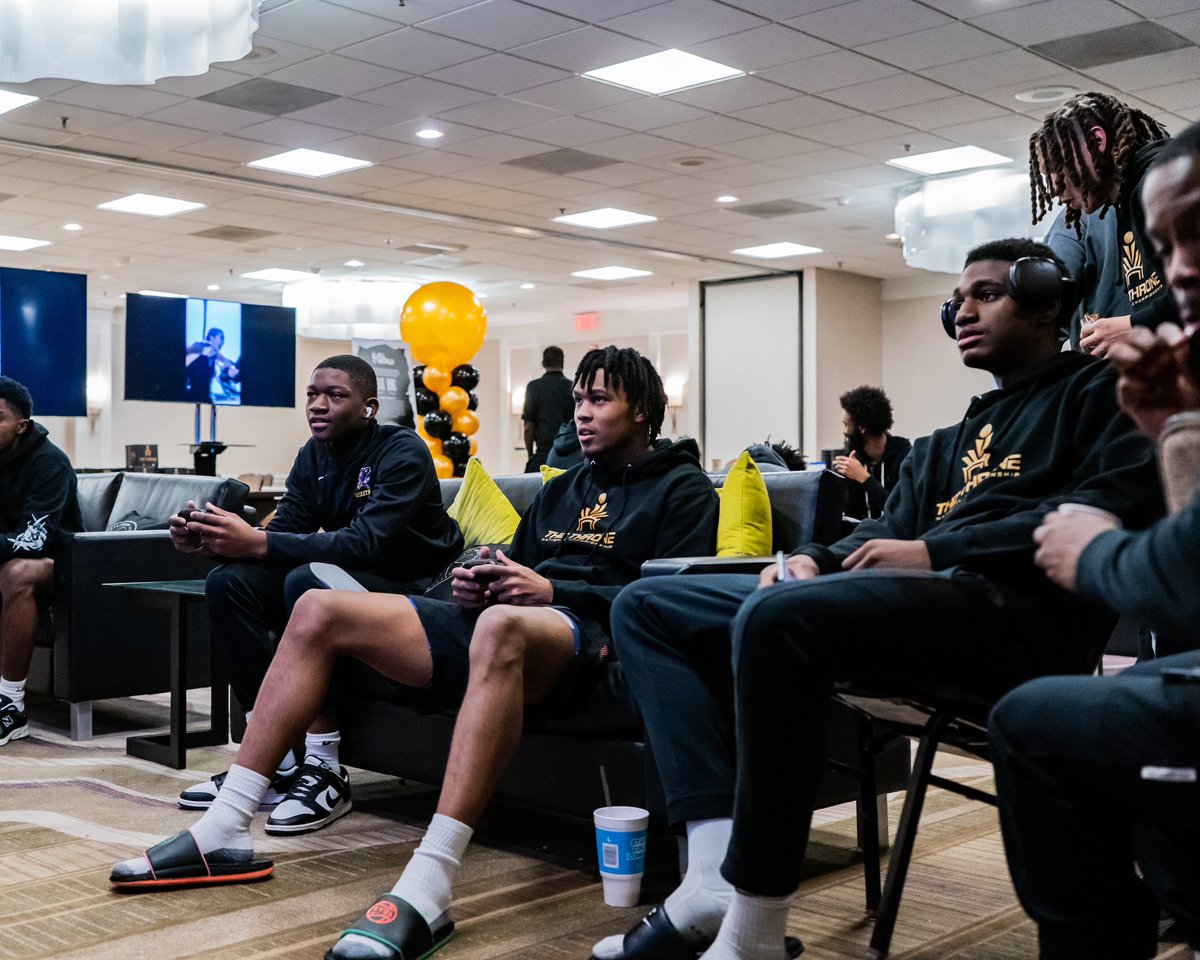 Looking back at our insightful week during The Throne. 🔸The week started with a Welcome Dinner. 🔸Throughout the week, we had an HBCU panel, Morgan Stanley and NBPA workshops. 🔸There was a Players Only Lounge for the week.