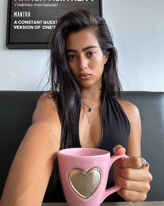 Brunch! 😛 back in LA 💗 https://t.co/KS0C2TgcYn