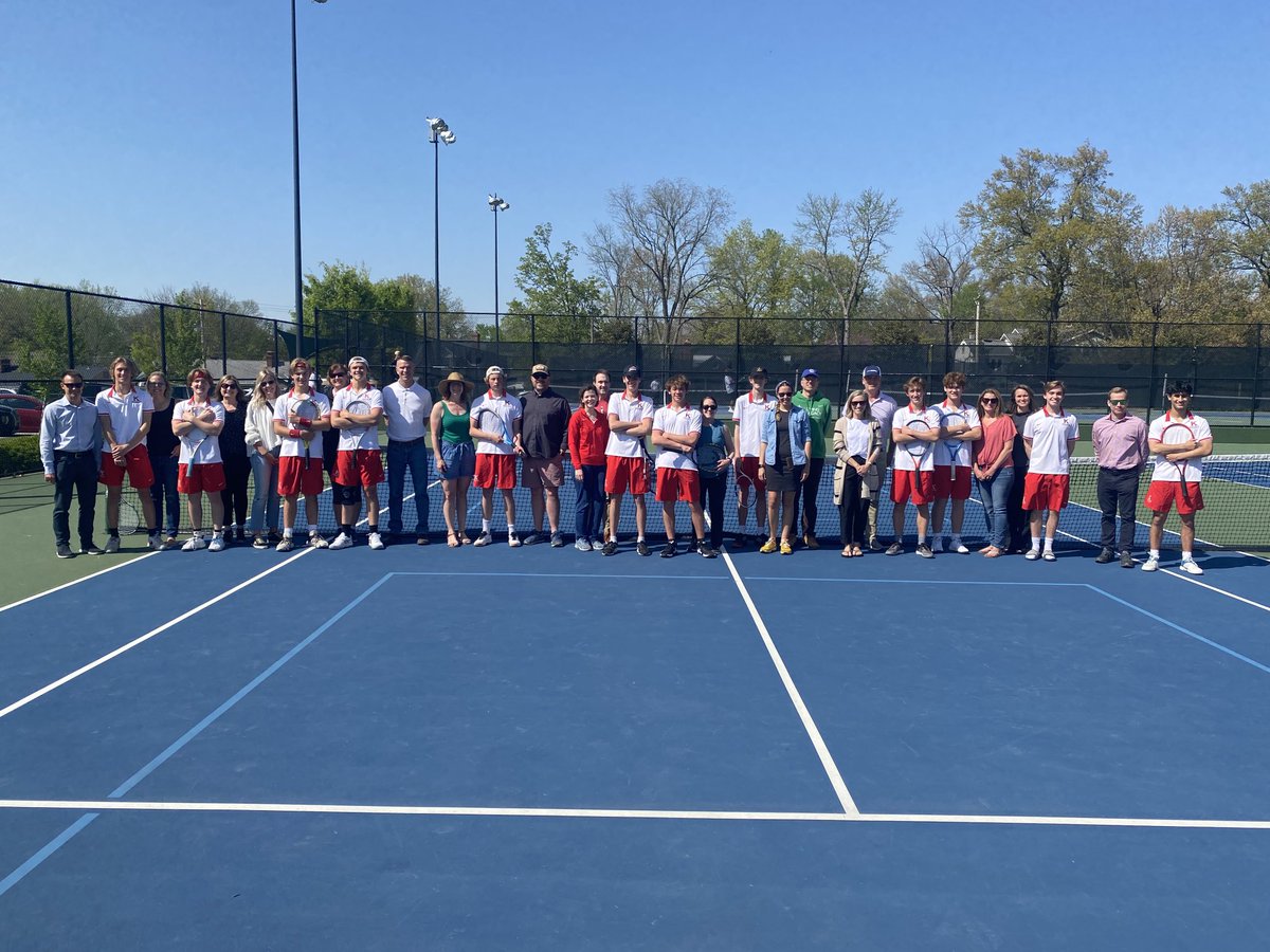 khspioneers's tweet photo. Congrats to these Senior Tennis players and thank you to all of them and their families for their continued support of the Tennis program! https://t.co/Rc5pxkyMNC