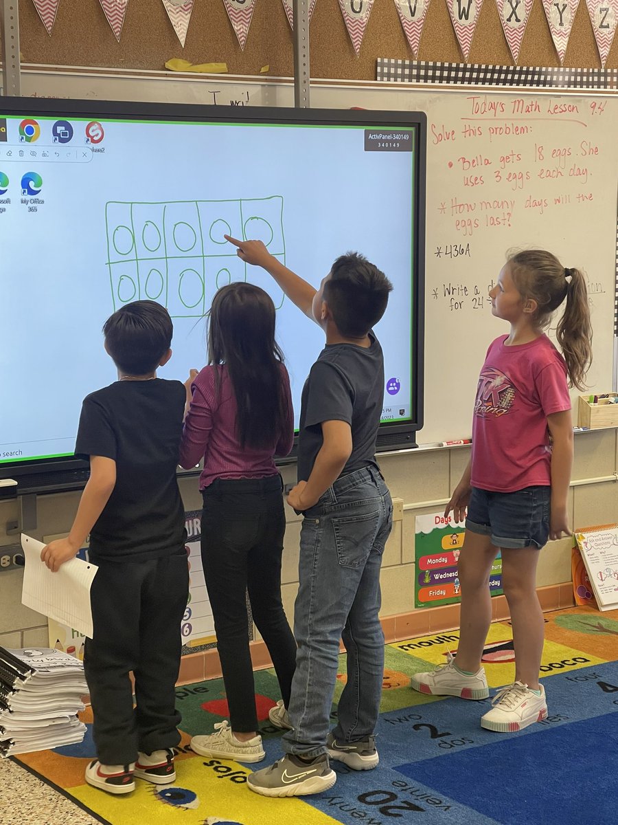 Repeated Subtraction Division. What beats demonstrating and modeling, then letting students show their solving strategies as a whole group? 🙅🏻‍♀️➖➗✏️🗒️ 😁@GoliadGrizzlies