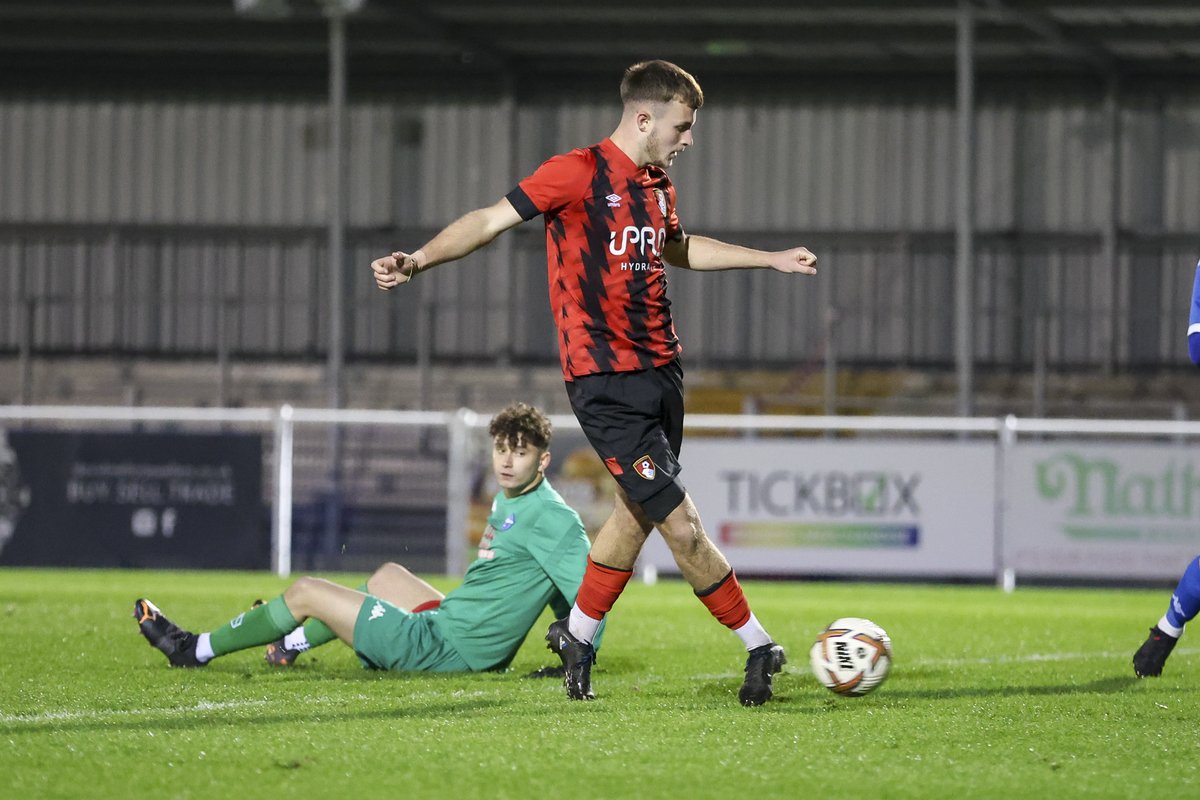 afcb_academy's tweet photo. Ice in the veins from this man 🥶🥶 https://t.co/2B67cDsdFP