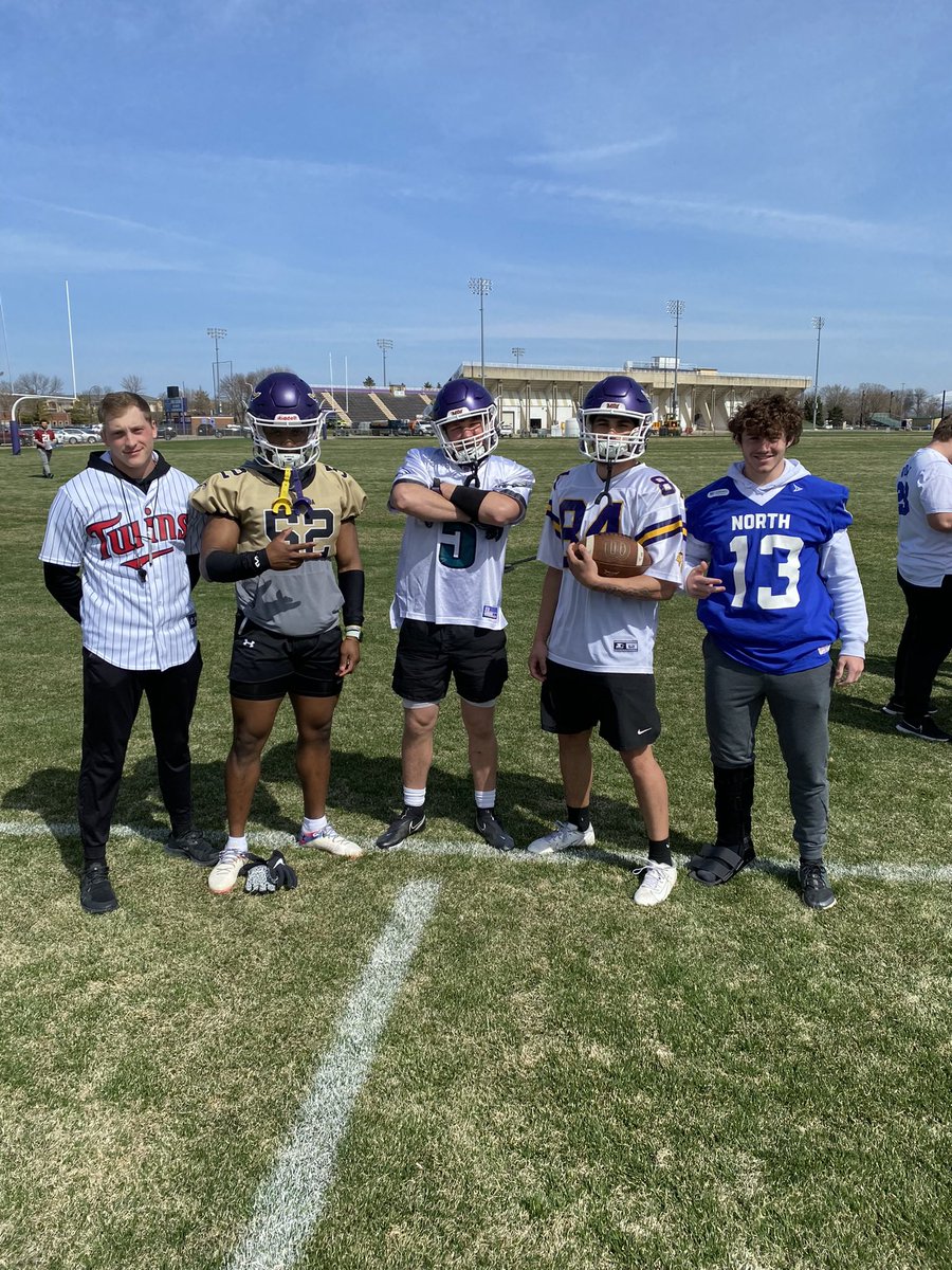 RETRO DAY at Minnesota State check out the Running Backs <a href="/CoachA_Schmidt/">Austin Schmidt</a> <a href="/shenjr22/">Shen Butler-Lawson Jr.</a> <a href="/CaseyEr46493142/">Casey Erickson</a> <a href="/christianvasser/">Christian Vasser</a> <a href="/KadolphColin/">Colin Kadolph</a> #RetroDay #MakeTheJourney #HornsUp