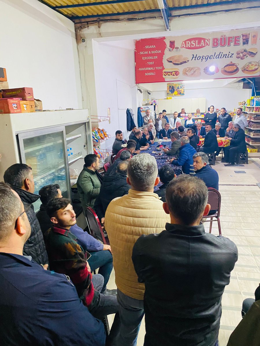 alperarslann57's tweet photo. 📍Gerze
Bugün Sinop/Gerze Küçük Sanayi sitesindeki yerli esnafımızın dertlerini dinledik. İhtiyaç olan dükkanlarının sözünü verdik.En kısa sürede insanlar haklarına kavuşacak daha güzel bir Türkiye olacak Sana Söz Yine Baharlar gelecek!
#SanaSozBaharlarGelecek
#kemalkilicdaroglu https://t.co/9ANG5hLqwV