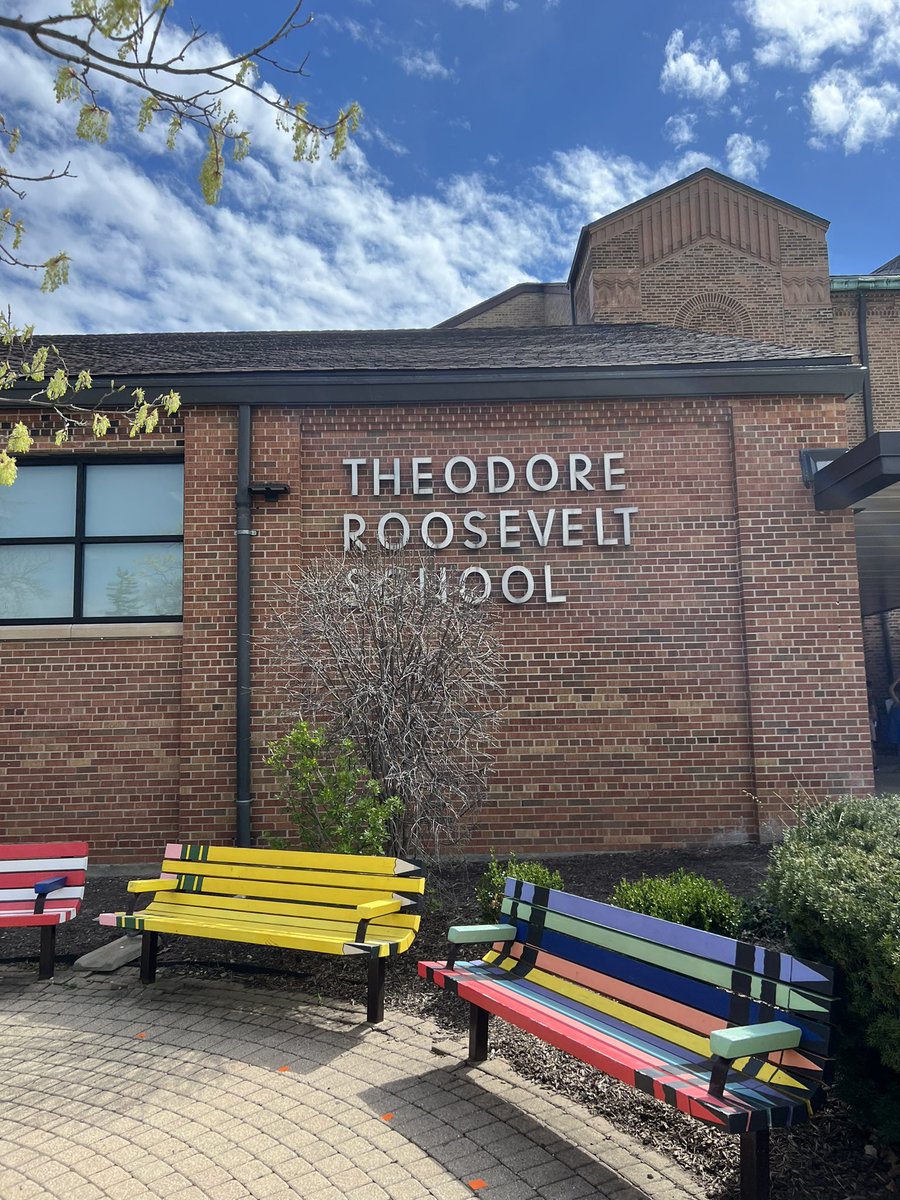 RFooden's tweet photo. The most perfect reading garden📚#Engage64 https://t.co/mf5P6QMT4R