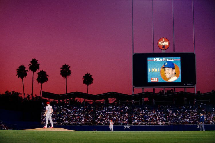 nut_history's tweet photo. Dodger Stadium https://t.co/UeDmByfXma