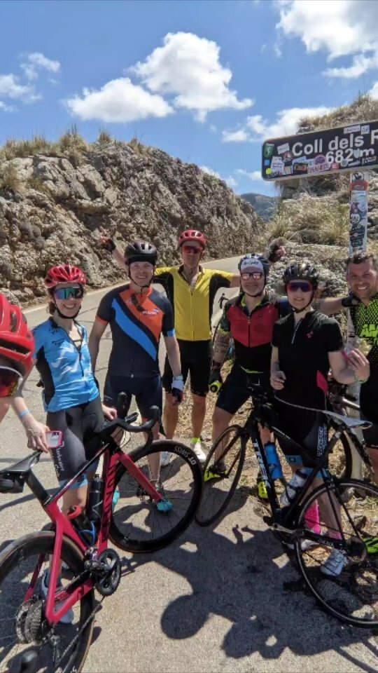🤩 Mallorca Diaries : Day 3 🤩
.
"Most fun I've ever had" was a quote today from a happily married athlete of some 20 years 🤣
.
Some days and some routes are just breathtaking.... and this was certainly one of those!
.
If a cyclist was to design a road… instagr.am/reel/CrMMNxJuV…