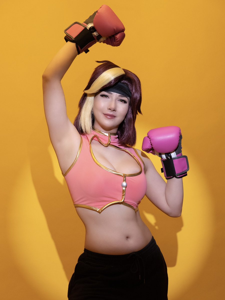 THE ONE WHO WINS!! 🥊💖💥

BIG congratz to @egoraptor for winning his fight in @TheCreatorClash, it was so awesome to see!! 🥹💕

Wig: @HidoryHopeWigs 
📷: @stumpyroot 

#CreatorClash2 #gamegrumps