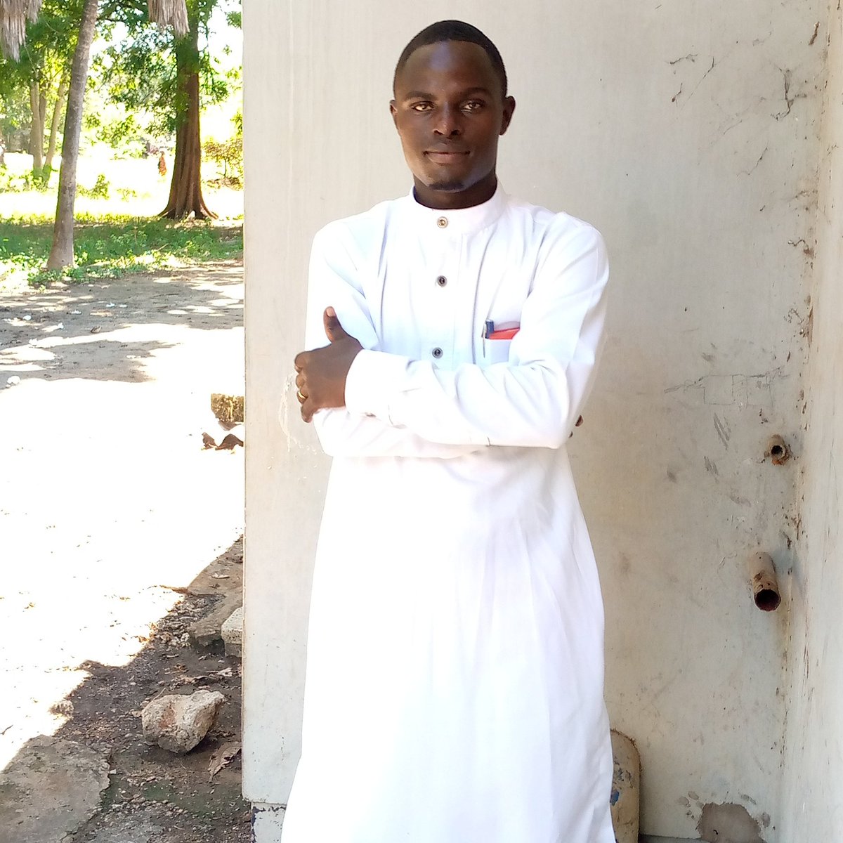 KagbaIssah's tweet photo. #NewProfilePic https://t.co/i4VGJSNorV