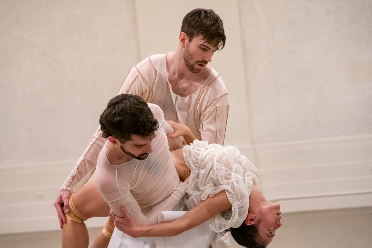 Trisha Brown Dance Company tweet media