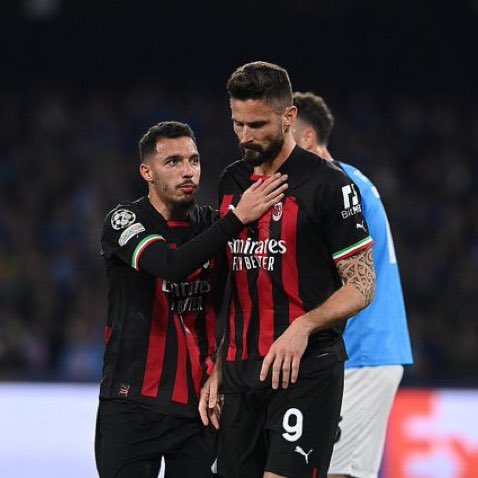 HamzaSd20's tweet photo. ميلان يا سلام 🔴⚫️✨ https://t.co/rLLQM3xVVs