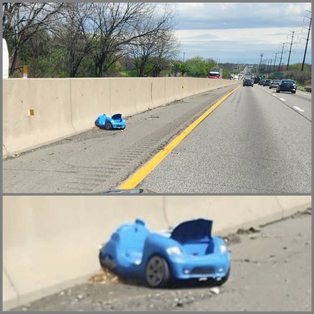 LVwithLove's tweet photo. Seen on 22 E before 512. 

You could at least get a tow. Jeez. 

Photo by Marlene Vandelay.  #route22 #lehighvalley https://t.co/LL84DmleN8