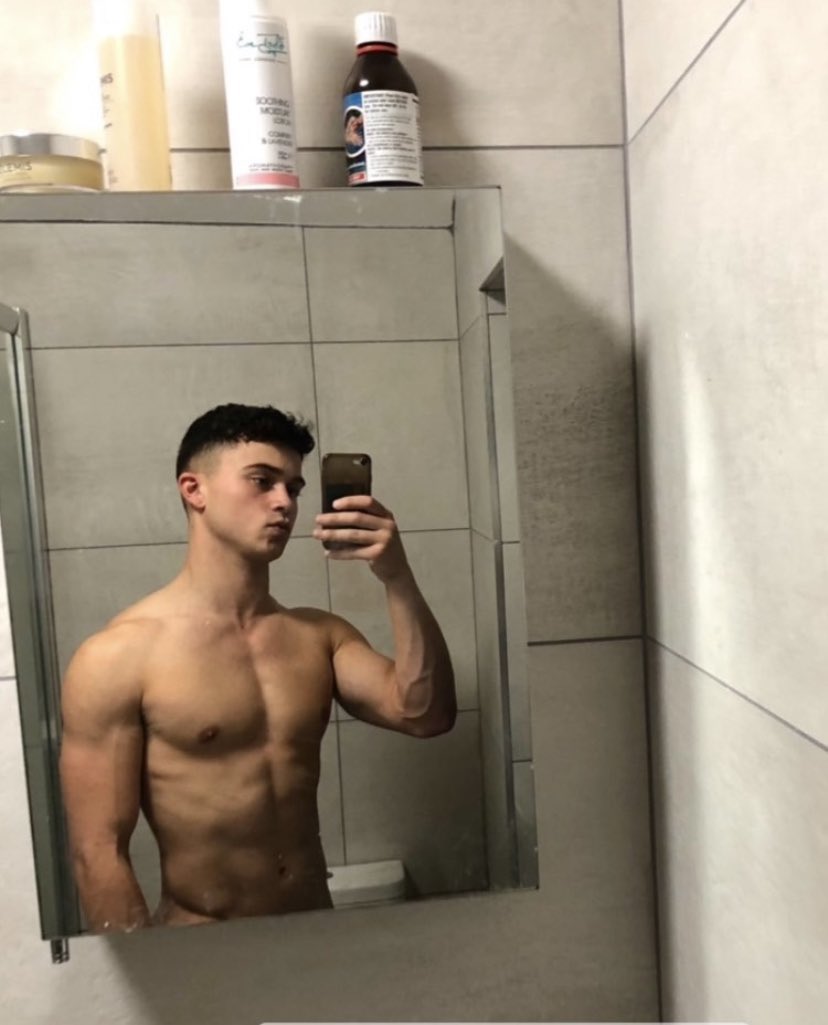 OFukReviews tweet picture