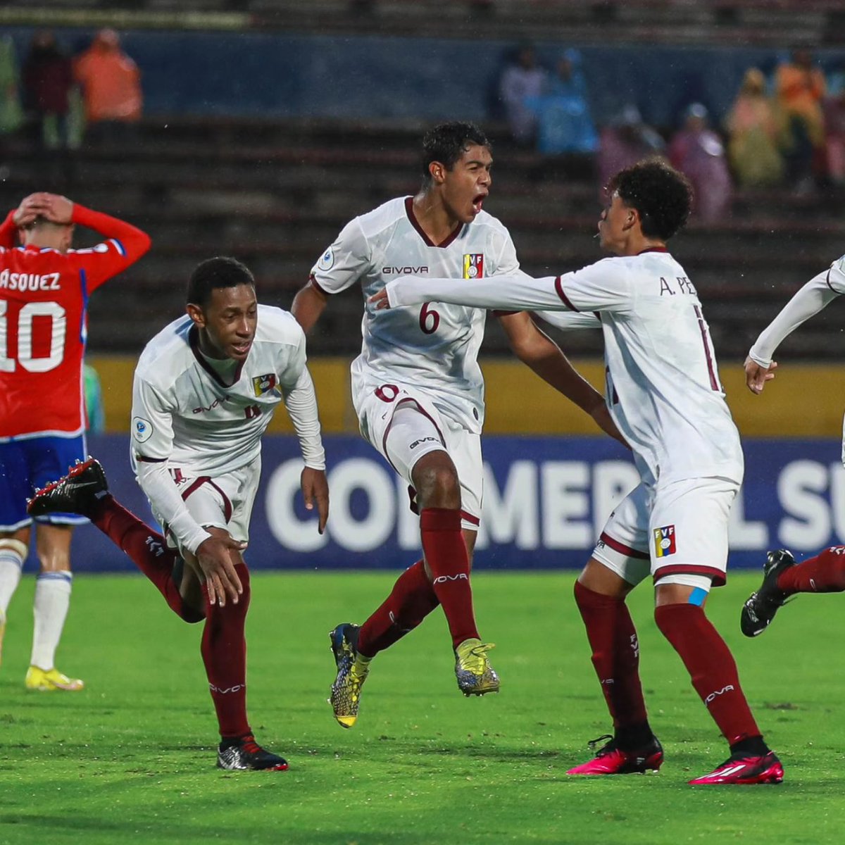 juvenilesfvf's tweet photo. 𝐂𝐫𝐞𝐞𝐫 🫂

Paso a paso 🇻🇪

#SiempreVinotinto https://t.co/hXNdxDx7ZY