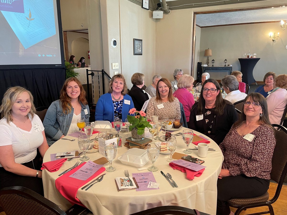 waynebank1882's tweet photo. Some members of our team had a wonderful time with the Women's Fund of the Wayne County Foundation on Saturday! #WayneBank was proud to be the event's Silver Sponsor. #YourFriendInBanking π€ https://t.co/HJ3DCZDnkt