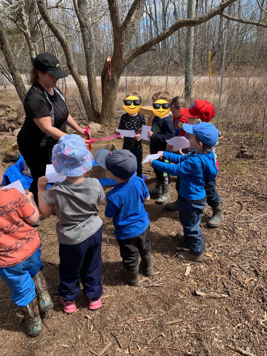 MsRose528's tweet photo. We tried adding food colouring to our bubbles to see what would happen when we caught them on paper! To our surprise it made splatter dots everywhere! It was a great inquiry project that helped us work on our spacial awareness &amp; communication so we didn’t bump into our friends 🫧 https://t.co/GPUDBeIFHY