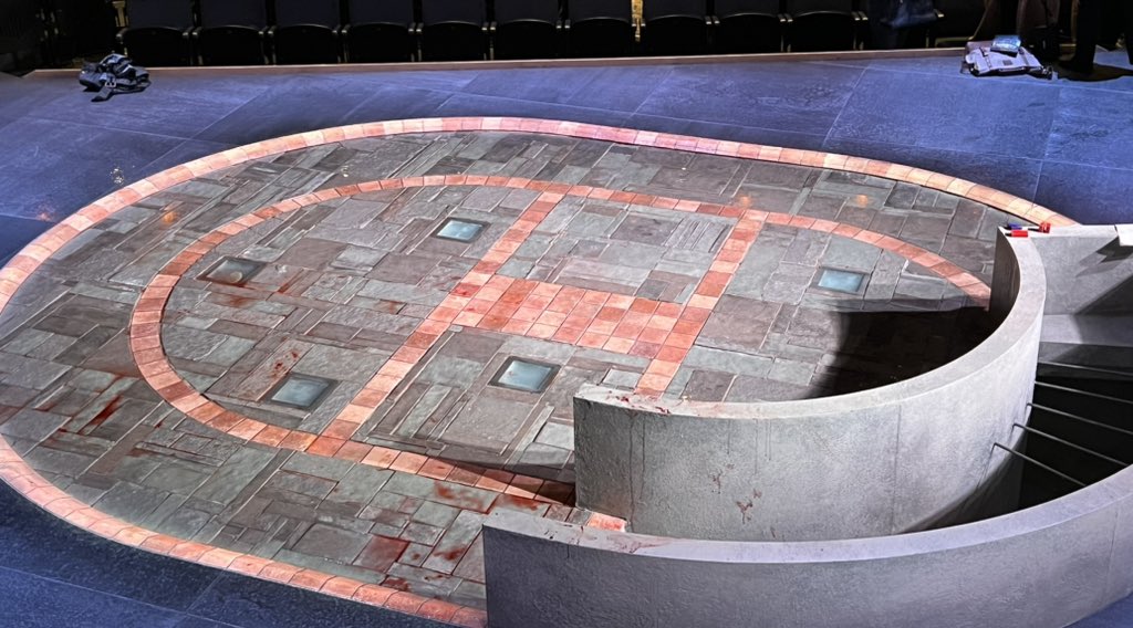 EnfieldCounty's tweet photo. Wow. Just… wow!
Not a dry eye in our group - what a spell-binding performance of true female vengeance!!! Medea was right… “blood will have blood” 🩸 Absolute treat for our Y11 dramatists! 🎭 #OnwardEver https://t.co/4xd9XmNldg