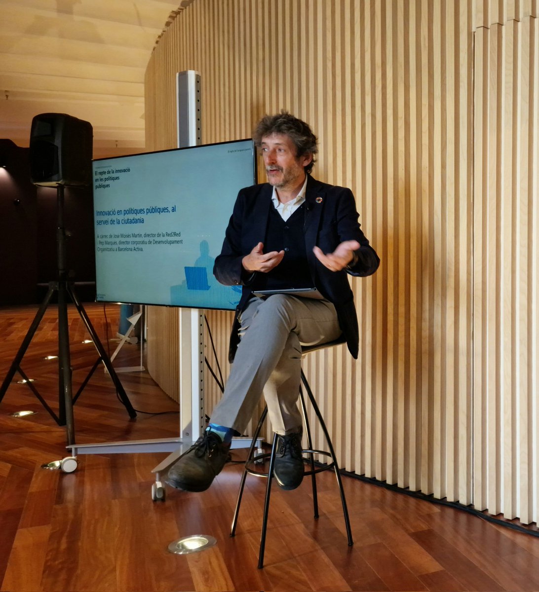 PauSolanilla's tweet photo. ¿Es posible la #innovación en las Políticas Públicas?
"En el diseño de las políticas el soberano no es el ciudadano, lo es el procedimiento administrativo".
Brillantemente descrito (y frustrante) esta frase de @jmoisesmartin en la jornada del #ThinkNet de @barcelonactiva. https://t.co/lps6u81Rfv