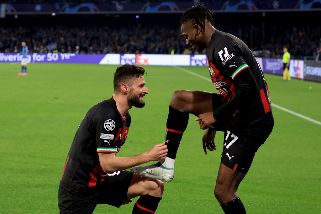 WorldACMilan's tweet photo. FINAL #NapoliMilan 1-1 [Global 1-2]

MILAN ES SEMIFINALISTA DE CHAMPIONS LEAGUE. MILAN ES ITALIA. MILAN ES EUROPA. ANDIAMO CARAJO. 🔥🔴⚫ https://t.co/0oNj1ZZU46
