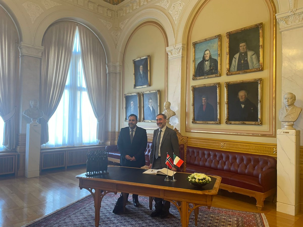 NicolettiStef63's tweet image. Today I had a cordial meeting with the President of the #Storting, @MasudGh . Fruitful discussion on the economic ties between Italy and Norway and in preparation of the forthcoming State visit of President Mattarella. Thank you, President Gharahkhani, for the warm welcome!