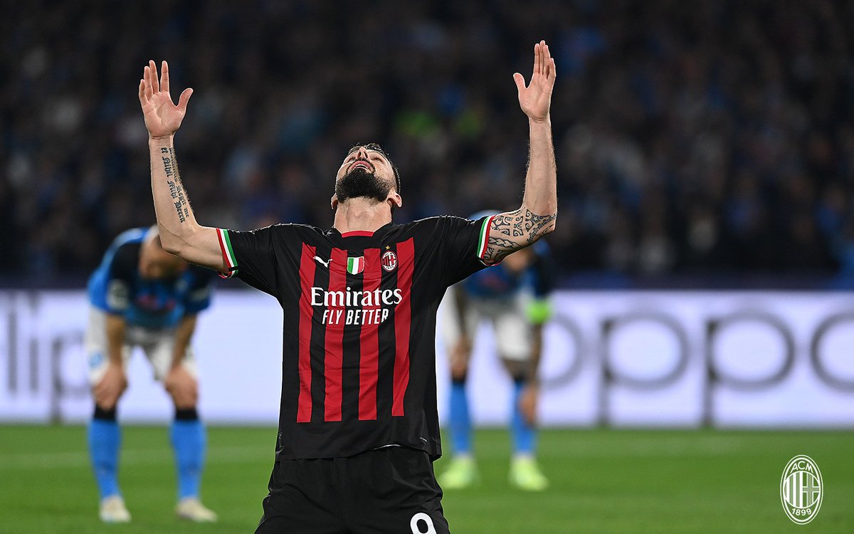 Notisportsss's tweet photo. 🇮🇹 #Milan empató 1-1 con #Napoli pero ganó el global 2-1  y se clasificó a las SEMIFINALES de la #ChampionsLeague. Inter o Benfica, próximo rival.

2007, la última vez que había estado entre los cuatro mejores. Salió campeón ese año. https://t.co/KXZlILxFrA