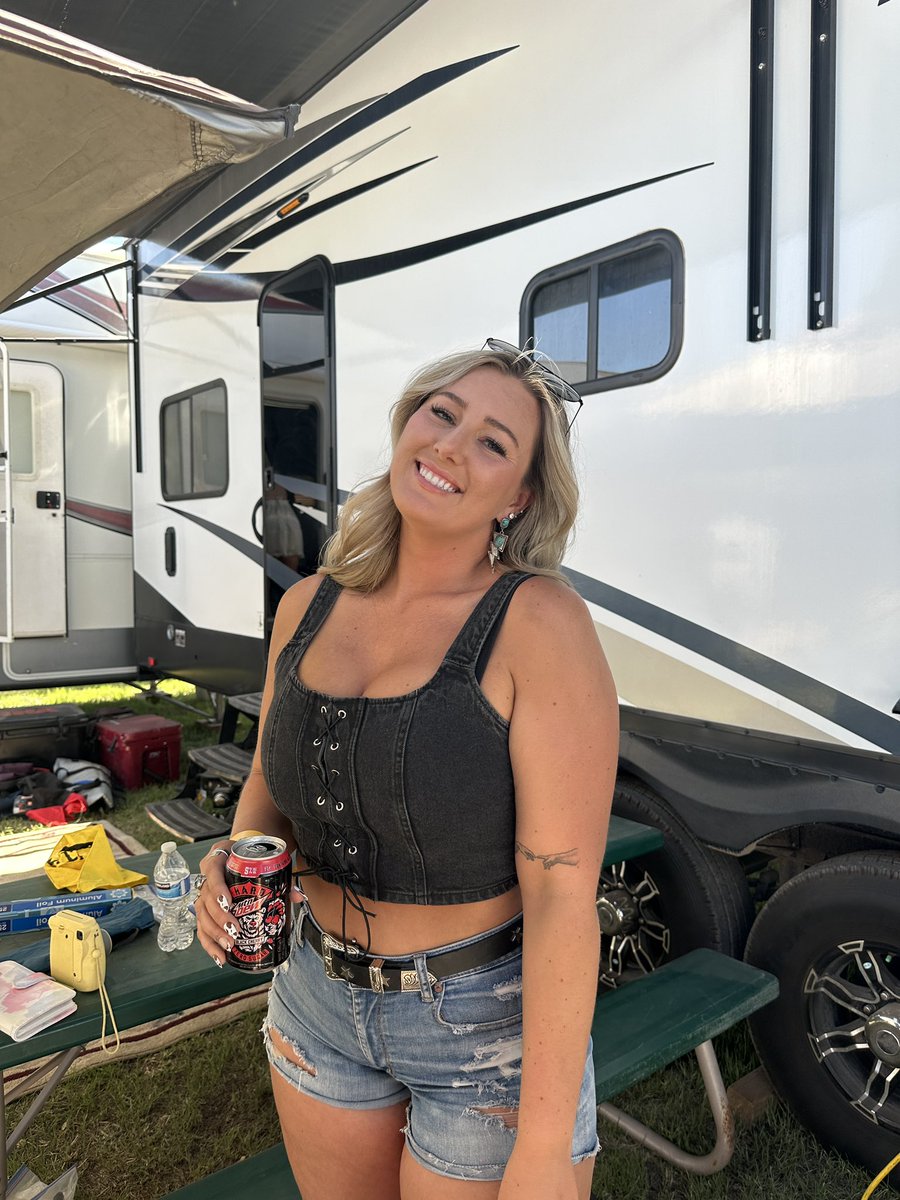 I didn’t break a toe this year #CountryThunderAZ