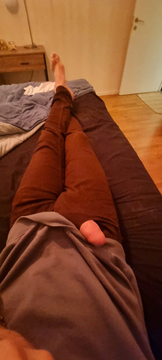 fredrixfans's tweet photo. @fredrixfans

If you like, watch my horny everyday life at https://t.co/TKFgi2ShPb 

#horny #bisex #onlyfans #gay #twink #ContentCreator #suck #lick #fuck #fetisch #kinky #famboy #dickpic #dickvideo #dickpic https://t.co/yWfvtpvnlk